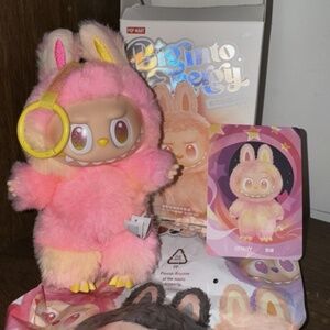 6 LABUBU from pop mart set of 6 labubu